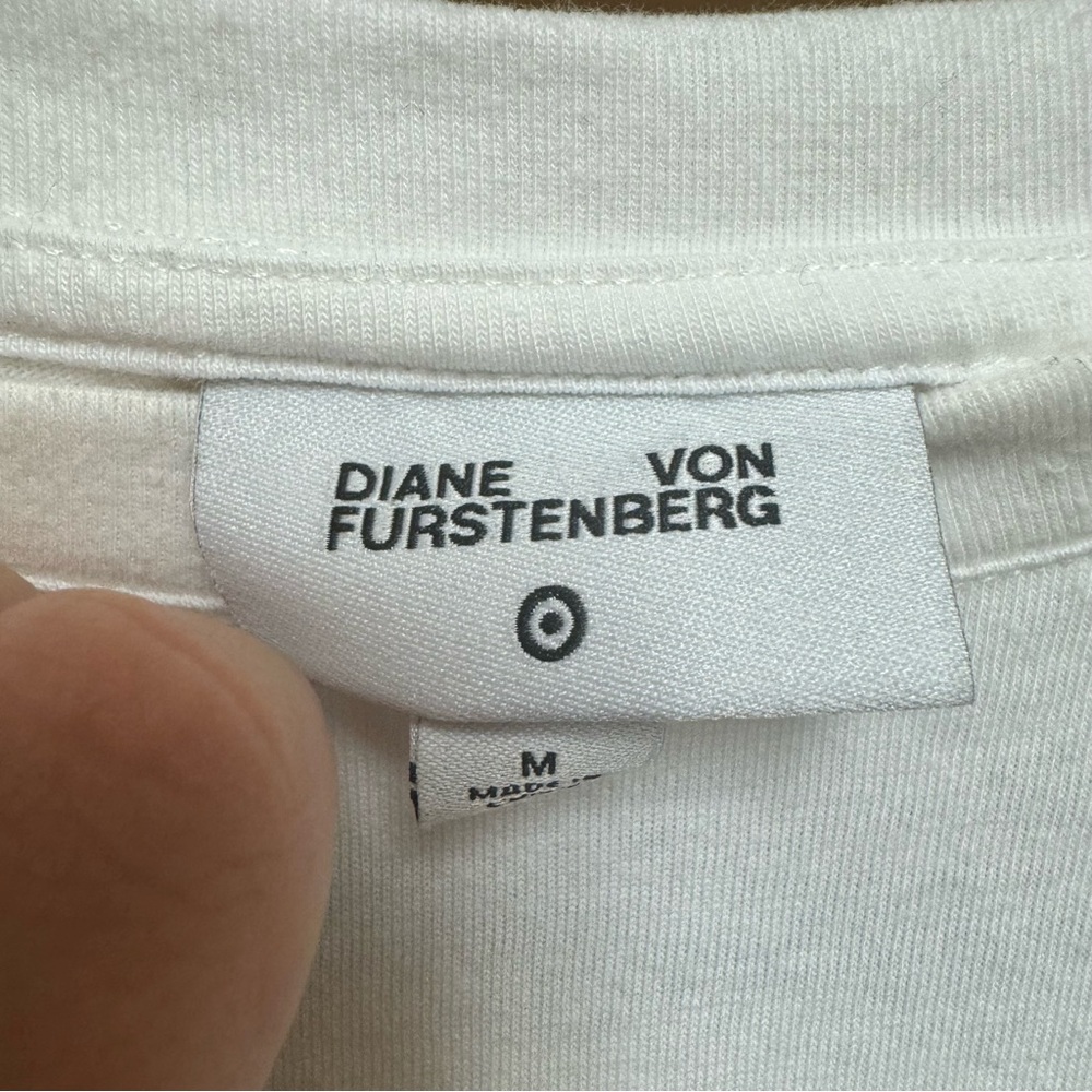 Diane Von Furstenberg For Target Signature Red Lip Face White Tee - Picture 4 of 4